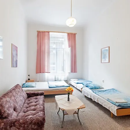 Hostel Shelter Praag